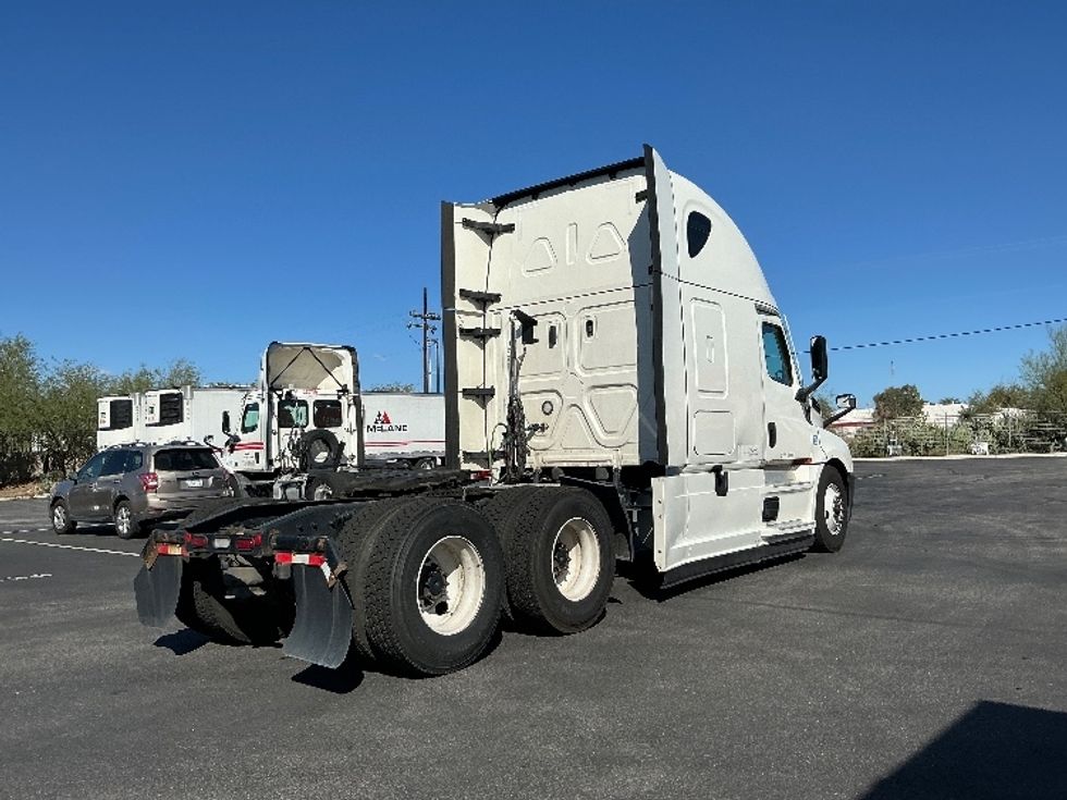 Sleeper Tractor-Heavy Duty Tractors-Freightliner-2022-T12664ST-Phoenix-AZ-601,244\n\t\tmiles-$ 64,000 - Image 7