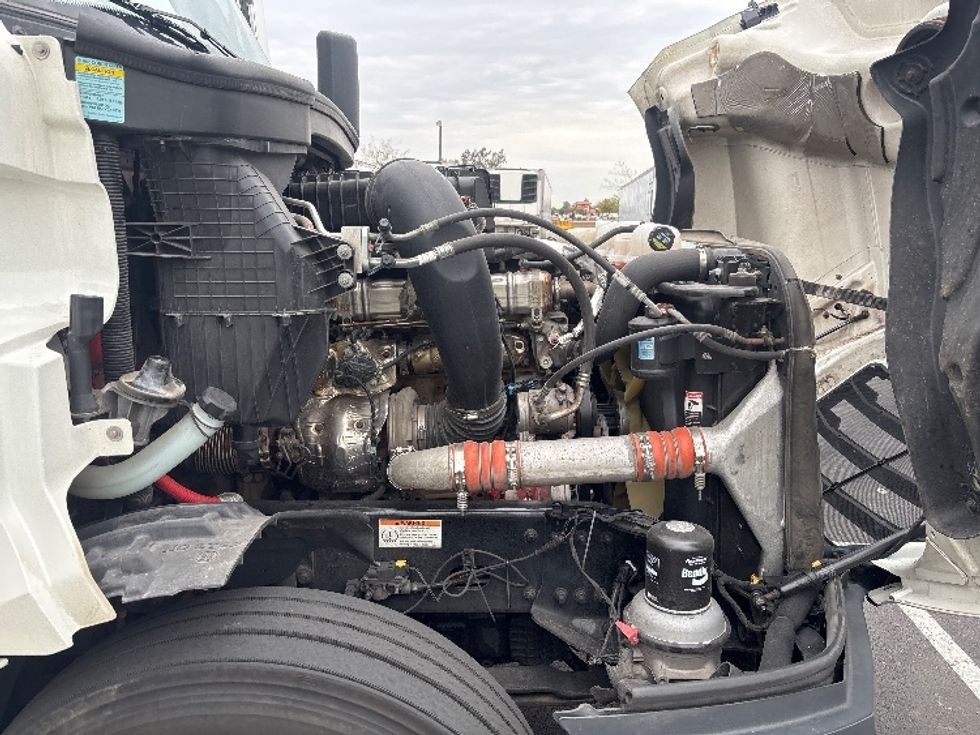 Sleeper Tractor-Heavy Duty Tractors-Freightliner-2022-T12664ST-Phoenix-AZ-622,195\n\t\tmiles-$ 59,750 - Image 20