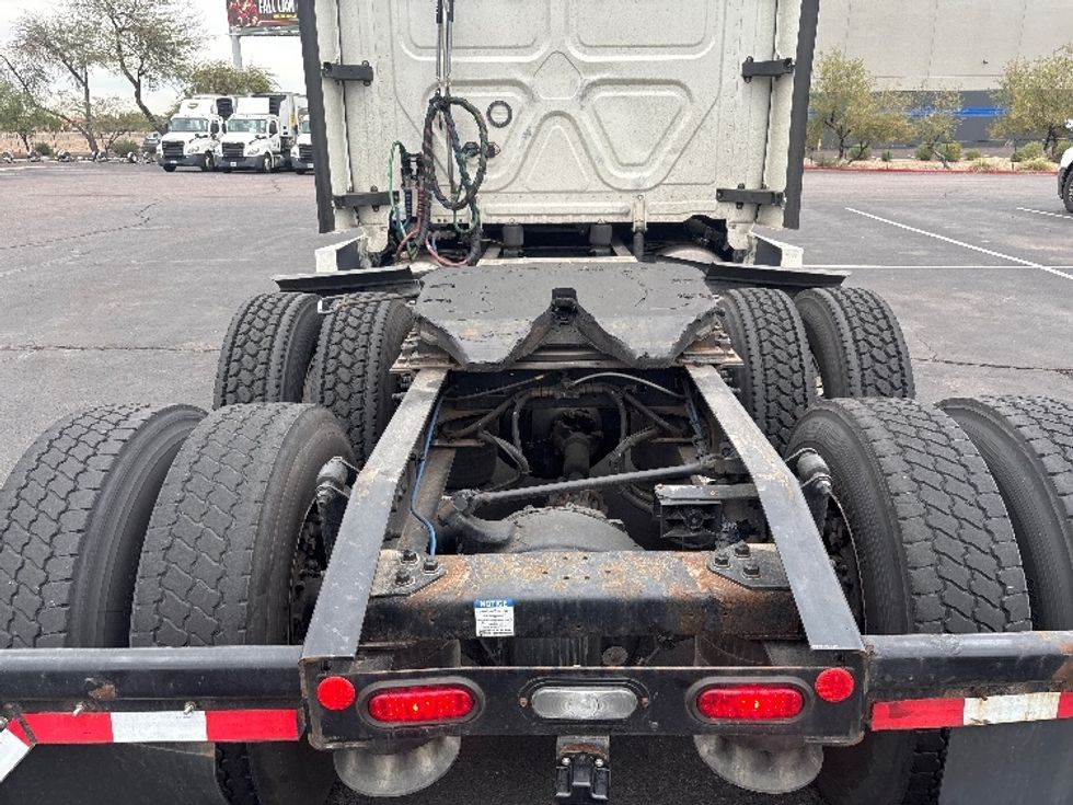 Sleeper Tractor-Heavy Duty Tractors-Freightliner-2022-T12664ST-Phoenix-AZ-622,195\n\t\tmiles-$ 59,750 - Image 6