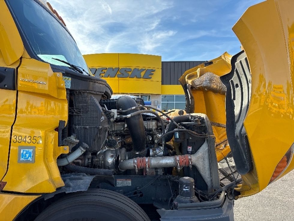 Sleeper Tractor-Heavy Duty Tractors-Freightliner-2022-T12664ST-Phoenix-AZ-687,427\n\t\tmiles-$ 48,250 - Image 20