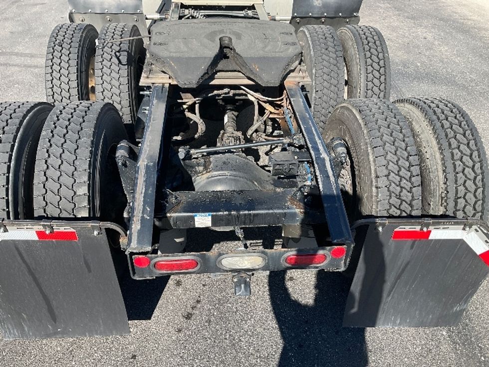 Sleeper Tractor-Heavy Duty Tractors-Freightliner-2022-T12664ST-Piqua-OH-457,896\n\t\tmiles-$ 73,000 - Image 6