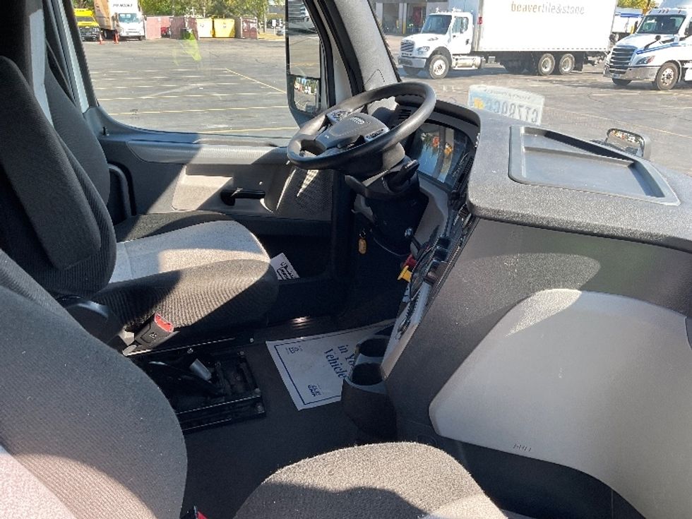 Sleeper Tractor-Heavy Duty Tractors-Freightliner-2022-T12664ST-Plymouth-MI-364,900\n\t\tmiles-$ 80,500 - Image 15