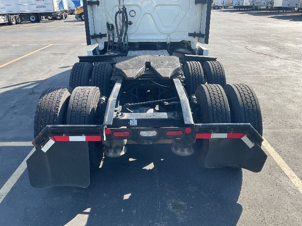 Sleeper Tractor-Heavy Duty Tractors-Freightliner-2022-T12664ST-Plymouth-MI-364,900\n\t\tmiles-$ 80,500 - Image 6