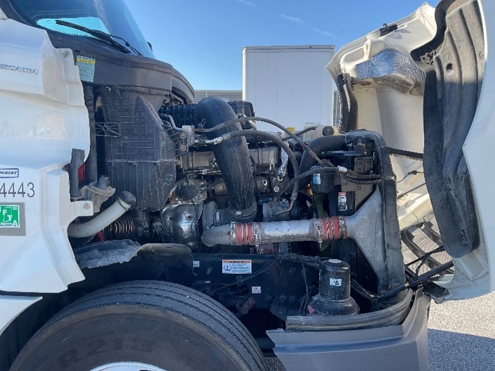 Sleeper Tractor-Heavy Duty Tractors-Freightliner-2022-T12664ST-Poplar Bluff-MO-481,489\n\t\tmiles-$ 69,250 - Image 20