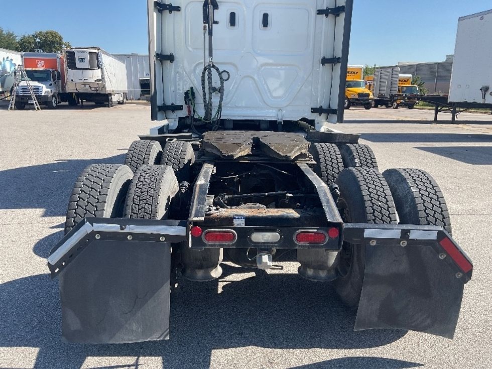 Sleeper Tractor-Heavy Duty Tractors-Freightliner-2022-T12664ST-Poplar Bluff-MO-546,105\n\t\tmiles-$ 66,750 - Image 6