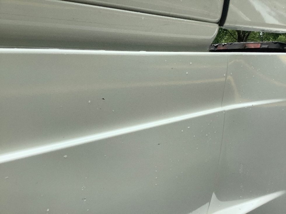 Sleeper Tractor-Heavy Duty Tractors-Freightliner-2022-T12664ST-Pottsville-PA-692,509\n\t\tmiles-$ 56,500 - Image 26