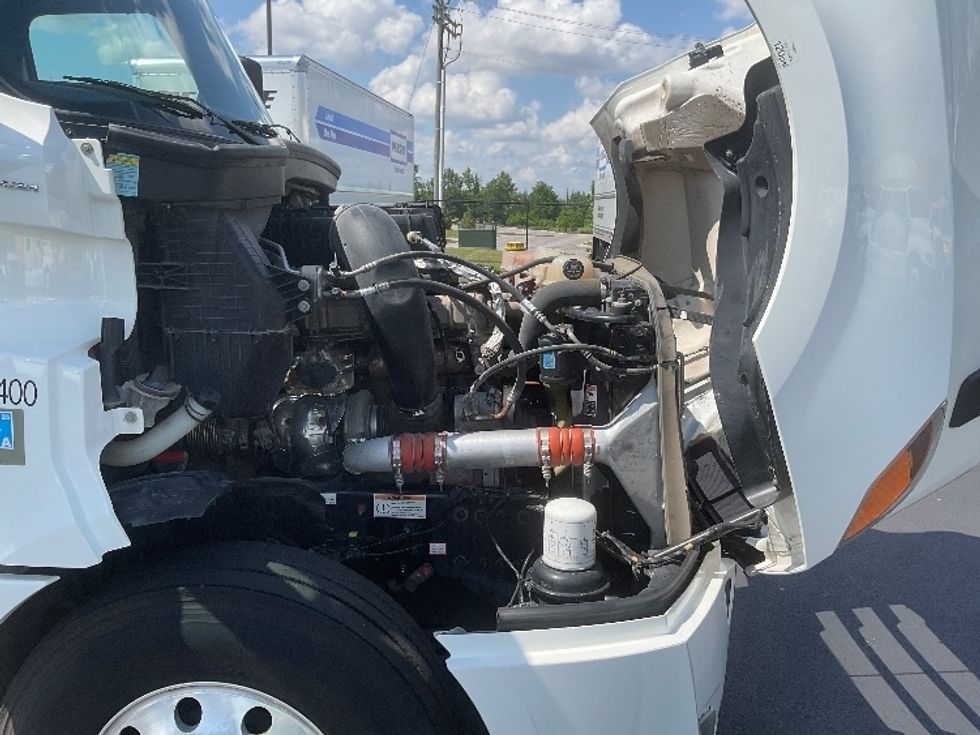 Sleeper Tractor-Heavy Duty Tractors-Freightliner-2022-T12664ST-Richland-MS-438,806\n\t\tmiles-$ 82,000 - Image 20