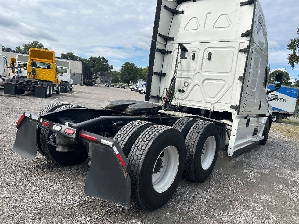 Sleeper Tractor-Heavy Duty Tractors-Freightliner-2022-T12664ST-Richmond-VA-474,982\n\t\tmiles-$ 73,250 - Image 22