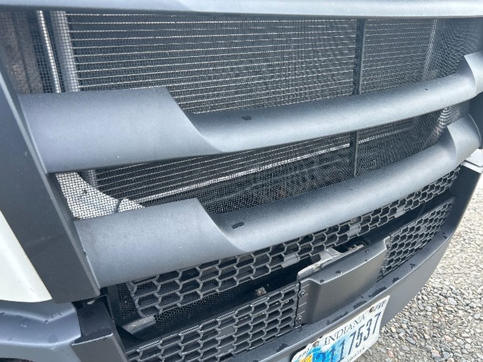 Sleeper Tractor-Heavy Duty Tractors-Freightliner-2022-T12664ST-Richmond-VA-474,982\n\t\tmiles-$ 73,250 - Image 23