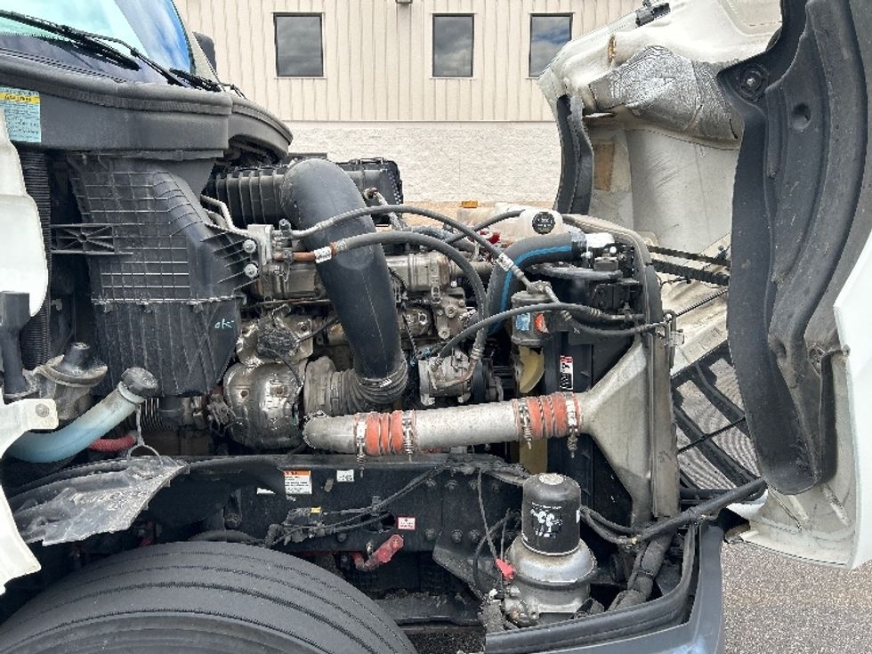 Sleeper Tractor-Heavy Duty Tractors-Freightliner-2022-T12664ST-Rothschild-WI-514,768\n\t\tmiles-$ 67,000 - Image 20