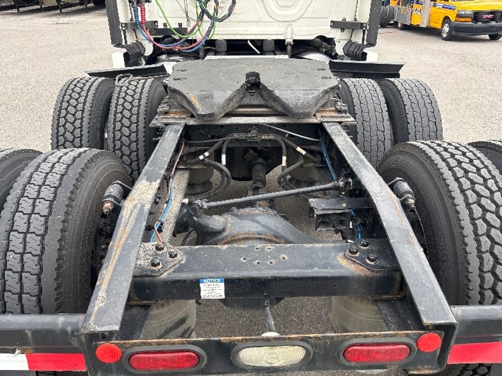 Sleeper Tractor-Heavy Duty Tractors-Freightliner-2022-T12664ST-Salt Lake City-UT-490,532\n\t\tmiles-$ 75,000 - Image 6