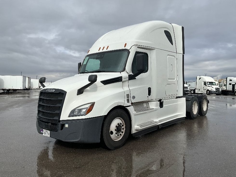 Sleeper Tractor-Heavy Duty Tractors-Freightliner-2022-T12664ST-Salt Lake City-UT-532,193\n\t\tmiles-$ 72,500 - Image 3