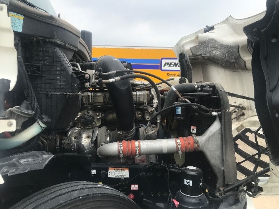 Sleeper Tractor-Heavy Duty Tractors-Freightliner-2022-T12664ST-San Antonio-TX-367,874\n\t\tmiles-$ 89,750 - Image 19