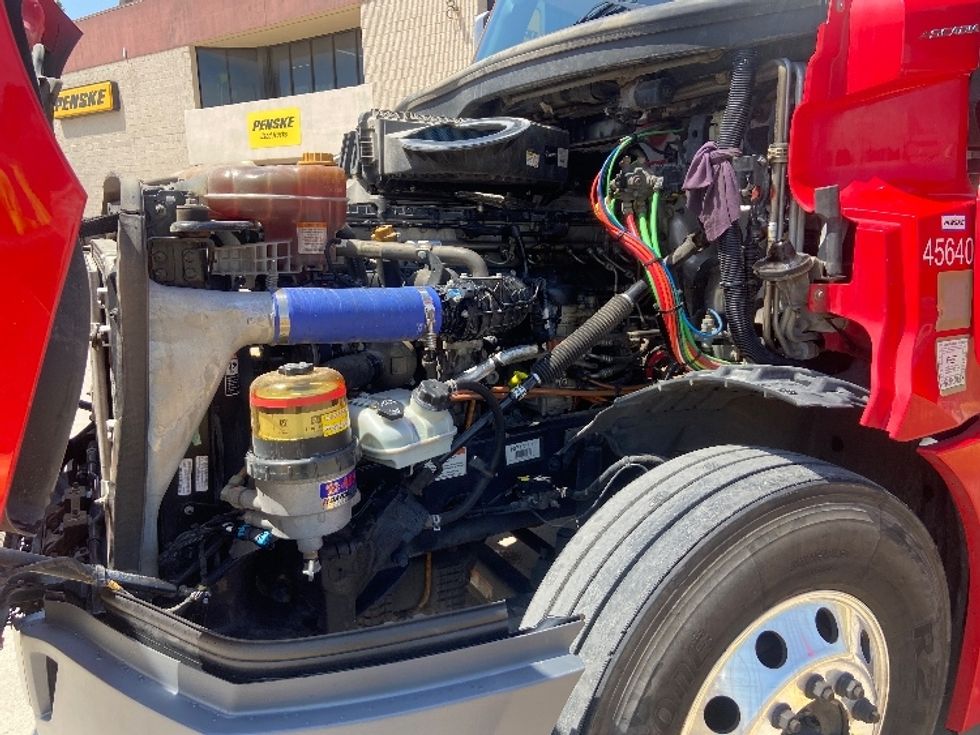 Sleeper Tractor-Heavy Duty Tractors-Freightliner-2022-T12664ST-San Antonio-TX-445,581\n\t\tmiles-$ 84,500 - Image 21