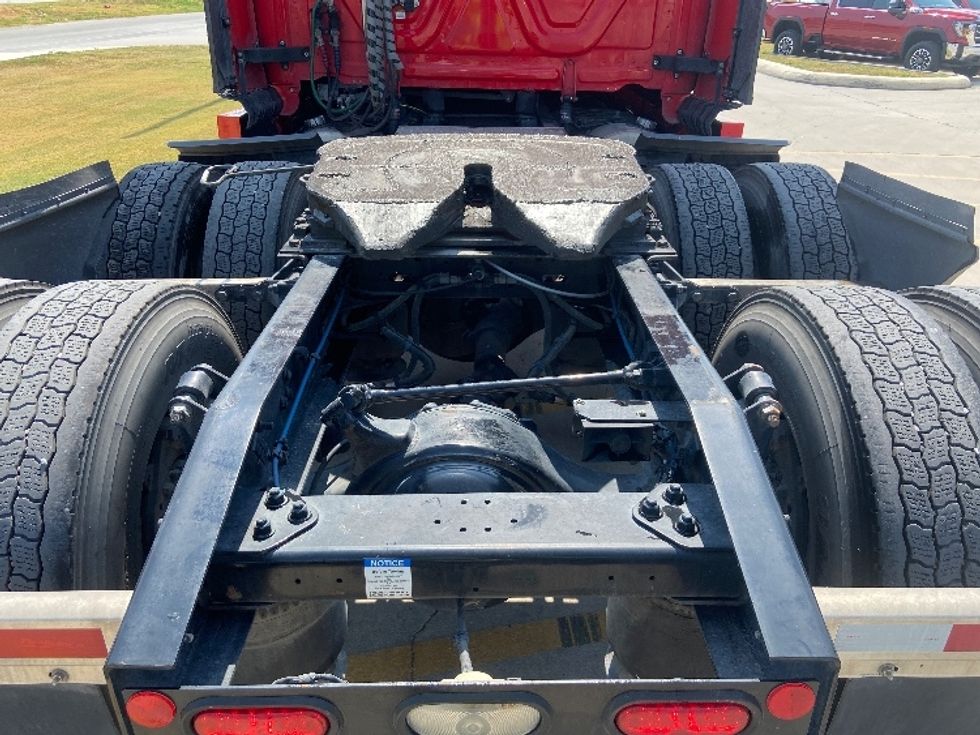 Sleeper Tractor-Heavy Duty Tractors-Freightliner-2022-T12664ST-San Antonio-TX-475,142\n\t\tmiles-$ 79,500 - Image 6