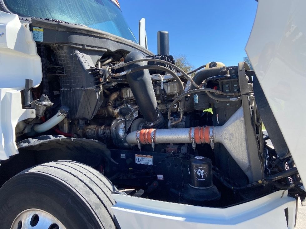 Sleeper Tractor-Heavy Duty Tractors-Freightliner-2022-T12664ST-San Antonio-TX-483,391\n\t\tmiles-$ 72,500 - Image 20