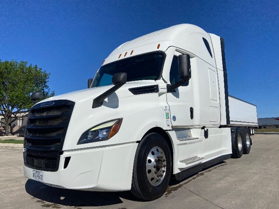 Sleeper Tractor-Heavy Duty Tractors-Freightliner-2022-T12664ST-San Antonio-TX-483,391\n\t\tmiles-$ 72,500 - Image 3