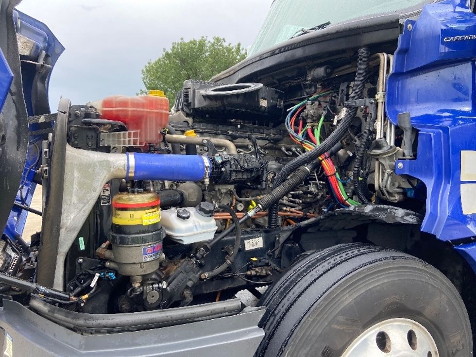 Sleeper Tractor-Heavy Duty Tractors-Freightliner-2022-T12664ST-San Antonio-TX-543,558\n\t\tmiles-$ 66,500 - Image 21