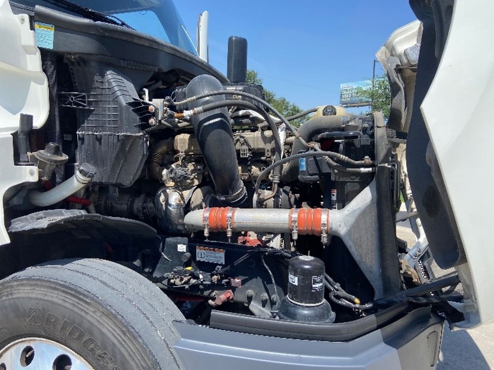 Sleeper Tractor-Heavy Duty Tractors-Freightliner-2022-T12664ST-San Antonio-TX-545,110\n\t\tmiles-$ 71,250 - Image 20