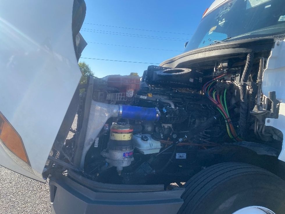 Sleeper Tractor-Heavy Duty Tractors-Freightliner-2022-T12664ST-San Antonio-TX-580,041\n\t\tmiles-$ 64,500 - Image 21