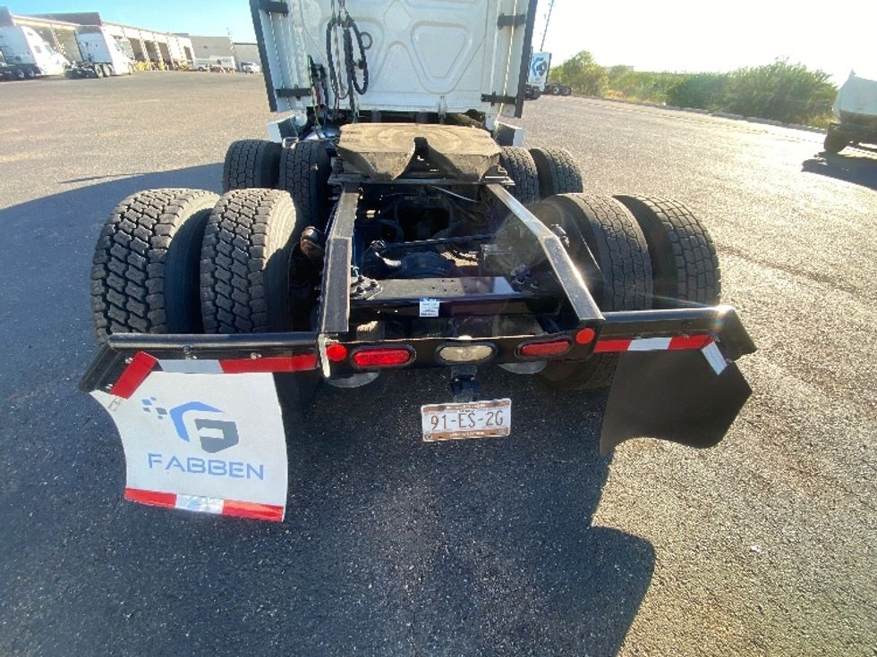 Sleeper Tractor-Heavy Duty Tractors-Freightliner-2022-T12664ST-San Antonio-TX-580,041\n\t\tmiles-$ 64,500 - Image 6