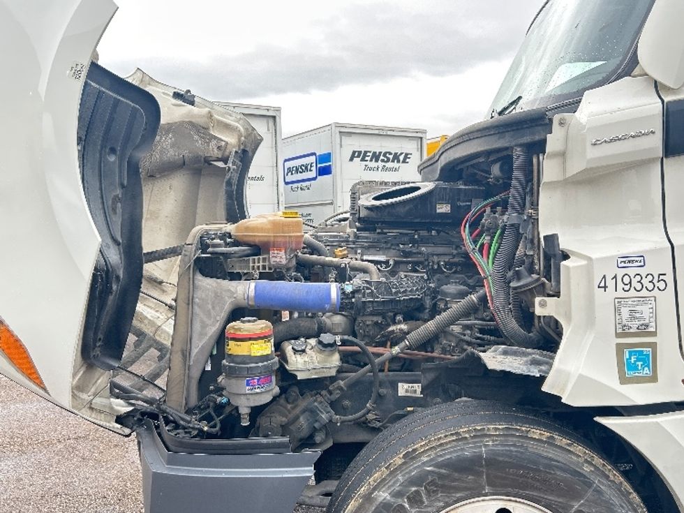 Sleeper Tractor-Heavy Duty Tractors-Freightliner-2022-T12664ST-San Antonio-TX-730,122\n\t\tmiles-$ 48,000 - Image 20