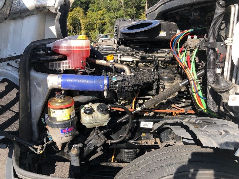 Sleeper Tractor-Heavy Duty Tractors-Freightliner-2022-T12664ST-Shreveport-LA-471,338\n\t\tmiles-$ 77,750 - Image 21