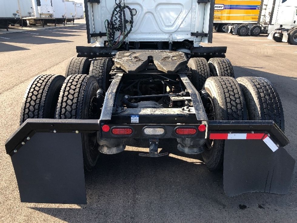 Sleeper Tractor-Heavy Duty Tractors-Freightliner-2022-T12664ST-Shreveport-LA-471,338\n\t\tmiles-$ 77,750 - Image 6