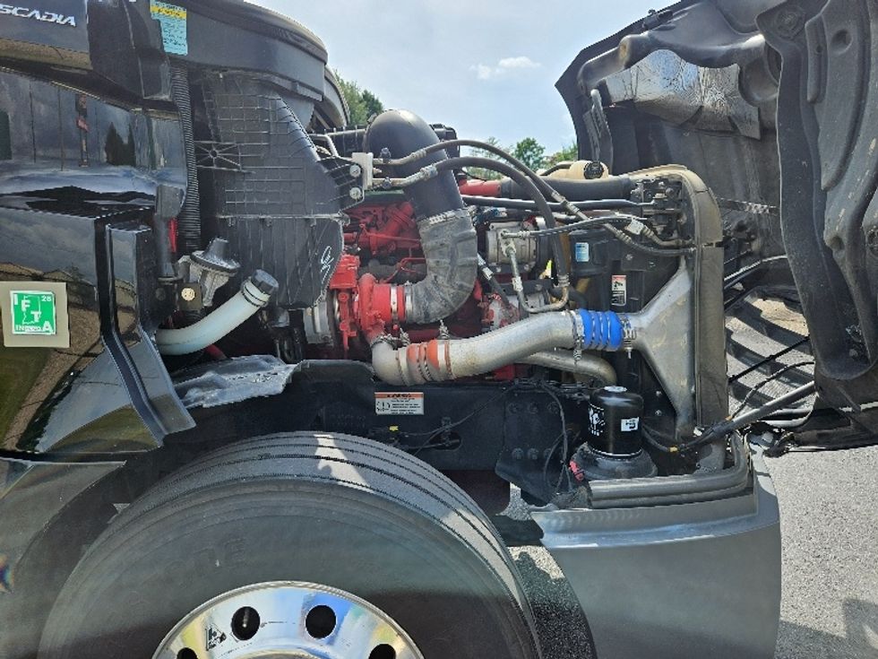 Sleeper Tractor-Heavy Duty Tractors-Freightliner-2022-T12664ST-Shreveport-LA-507,303\n\t\tmiles-$ 68,750 - Image 20