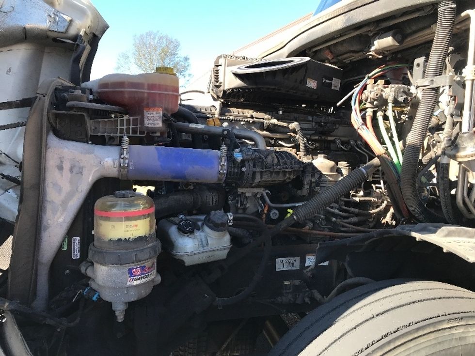 Sleeper Tractor-Heavy Duty Tractors-Freightliner-2022-T12664ST-Shreveport-LA-725,044\n\t\tmiles-$ 48,000 - Image 21