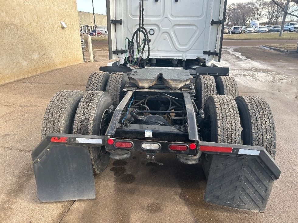 Sleeper Tractor-Heavy Duty Tractors-Freightliner-2022-T12664ST-Sioux Falls-SD-541,197\n\t\tmiles-$ 65,000 - Image 6