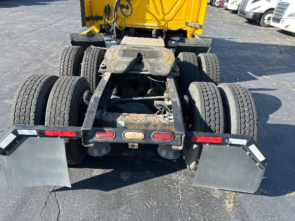 Sleeper Tractor-Heavy Duty Tractors-Freightliner-2022-T12664ST-Sturtevant-WI-400,632\n\t\tmiles-$ 66,250 - Image 6