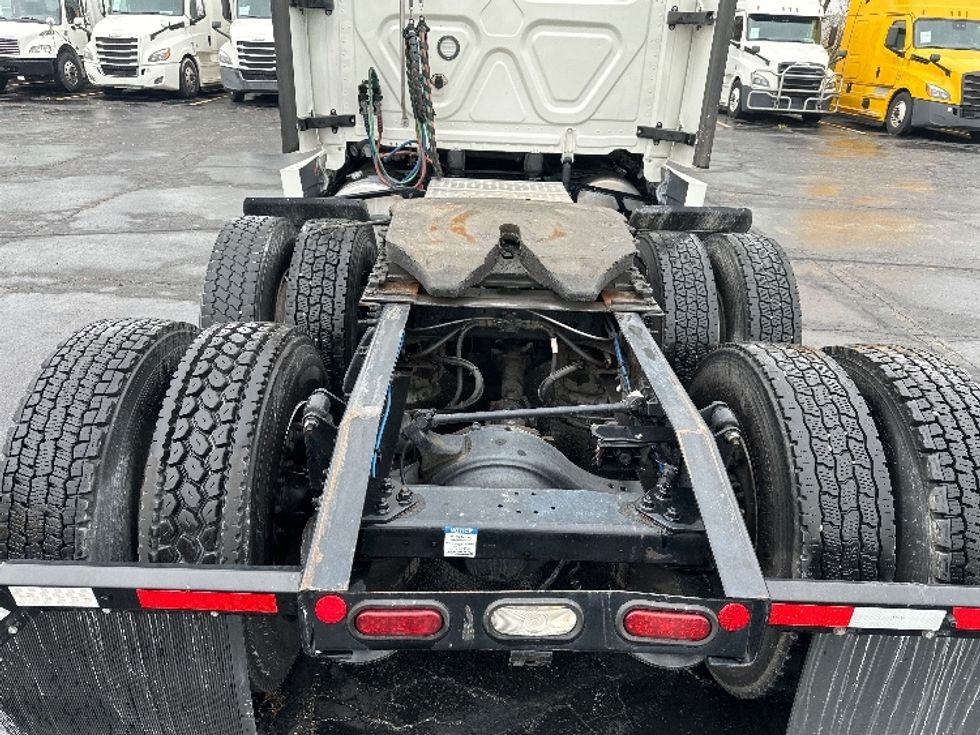 Sleeper Tractor-Heavy Duty Tractors-Freightliner-2022-T12664ST-Sturtevant-WI-542,294\n\t\tmiles-$ 63,750 - Image 6
