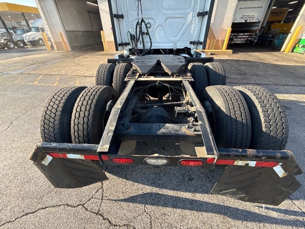 Sleeper Tractor-Heavy Duty Tractors-Freightliner-2022-T12664ST-Sturtevant-WI-634,780\n\t\tmiles-$ 59,000 - Image 6