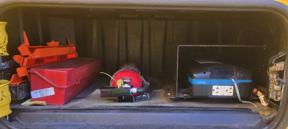 Sleeper Tractor-Heavy Duty Tractors-Freightliner-2022-T12664ST-Sun Valley-CA-455,408\n\t\tmiles-$ 78,500 - Image 22