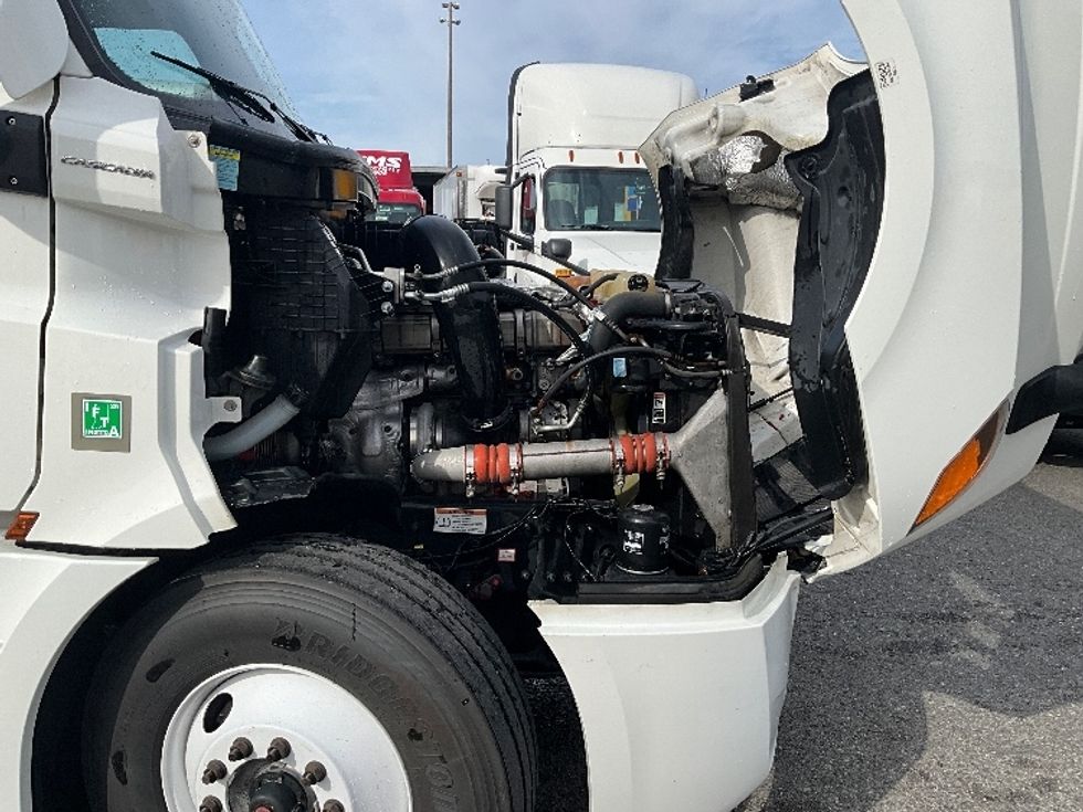 Sleeper Tractor-Heavy Duty Tractors-Freightliner-2022-T12664ST-Tacoma-WA-347,630\n\t\tmiles-$ 93,250 - Image 18