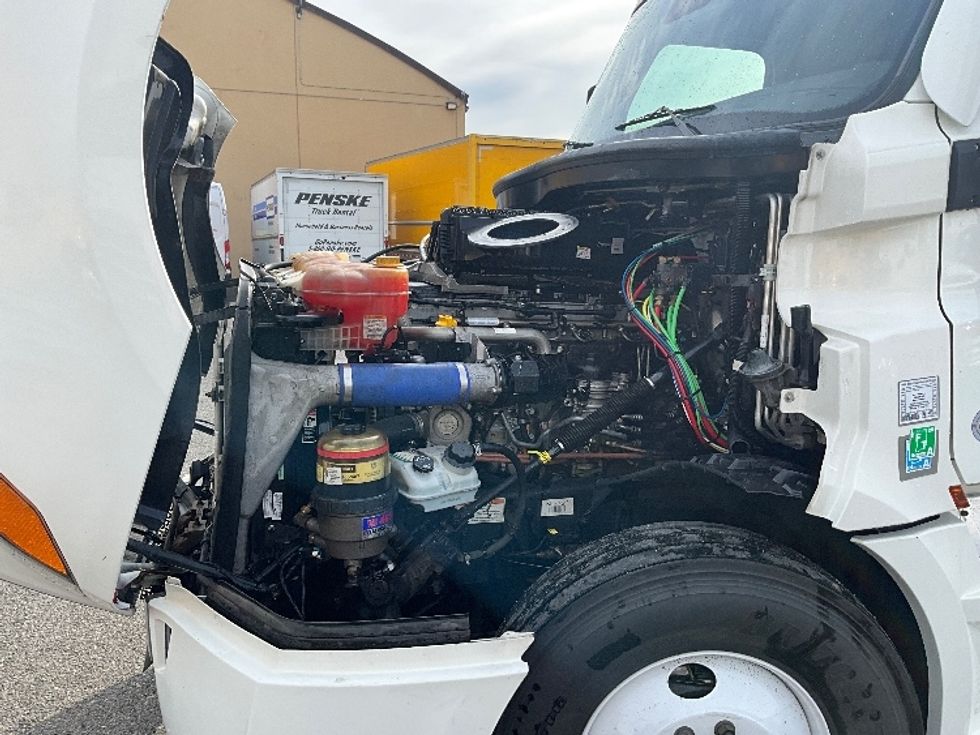 Sleeper Tractor-Heavy Duty Tractors-Freightliner-2022-T12664ST-Tacoma-WA-347,630\n\t\tmiles-$ 93,250 - Image 19