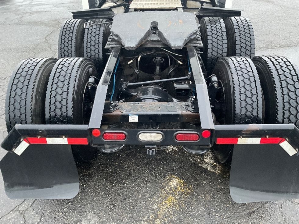 Sleeper Tractor-Heavy Duty Tractors-Freightliner-2022-T12664ST-Tacoma-WA-577,231\n\t\tmiles-$ 65,750 - Image 6