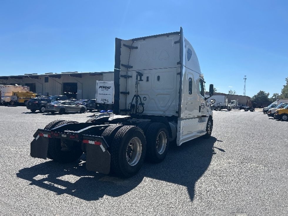 Sleeper Tractor-Heavy Duty Tractors-Freightliner-2022-T12664ST-Tallahassee-FL-539,325\n\t\tmiles-$ 66,750 - Image 7