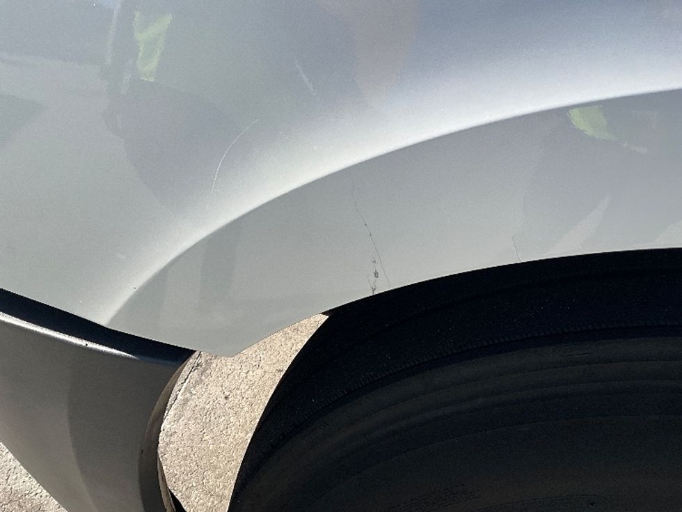 Sleeper Tractor-Heavy Duty Tractors-Freightliner-2022-T12664ST-Tampa-FL-435,243\n\t\tmiles-$ 70,500 - Image 23