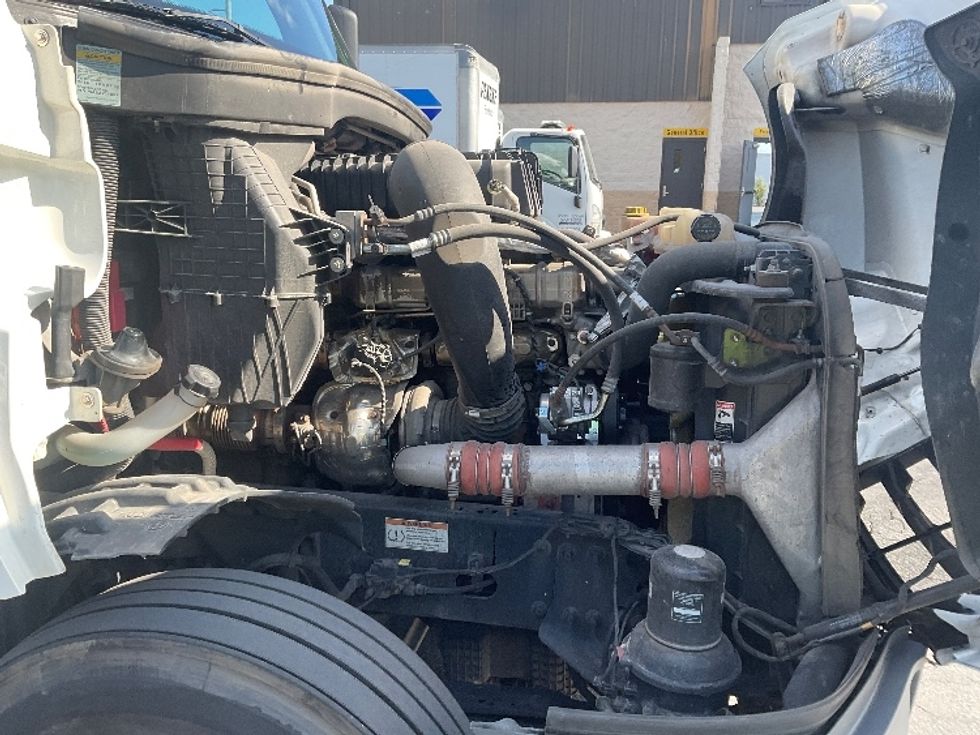 Sleeper Tractor-Heavy Duty Tractors-Freightliner-2022-T12664ST-Tampa-FL-465,607\n\t\tmiles-$ 77,250 - Image 20
