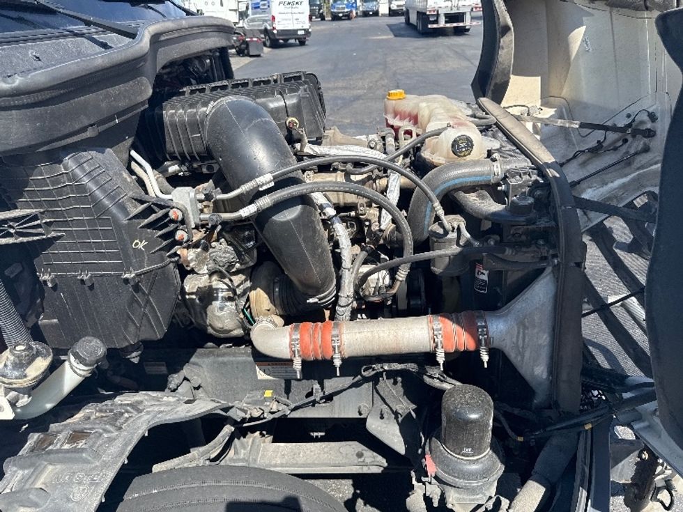 Sleeper Tractor-Heavy Duty Tractors-Freightliner-2022-T12664ST-Torrance-CA-474,163\n\t\tmiles-$ 78,750 - Image 19