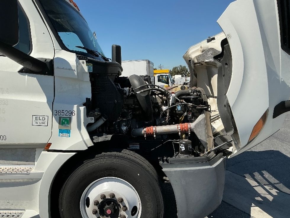 Sleeper Tractor-Heavy Duty Tractors-Freightliner-2022-T12664ST-Torrance-CA-488,197\n\t\tmiles-$ 73,500 - Image 18