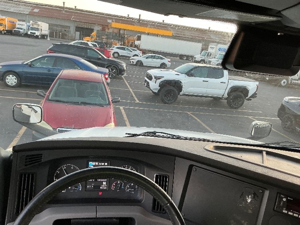 Sleeper Tractor-Heavy Duty Tractors-Freightliner-2022-T12664ST-Torrance-CA-500,523\n\t\tmiles-$ 75,750 - Image 11