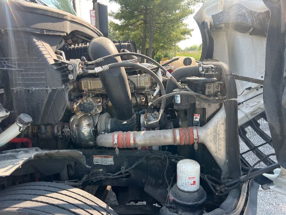 Sleeper Tractor-Heavy Duty Tractors-Freightliner-2022-T12664ST-Torrance-CA-502,565\n\t\tmiles-$ 71,750 - Image 20