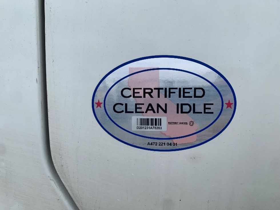 Sleeper Tractor-Heavy Duty Tractors-Freightliner-2022-T12664ST-Torrance-CA-508,484\n\t\tmiles-$ 71,250 - Image 22