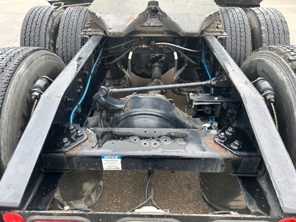 Sleeper Tractor-Heavy Duty Tractors-Freightliner-2022-T12664ST-Torrance-CA-543,523\n\t\tmiles-$ 82,250 - Image 6