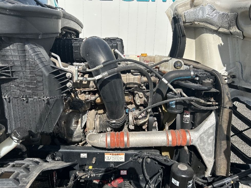 Sleeper Tractor-Heavy Duty Tractors-Freightliner-2022-T12664ST-Torrance-CA-569,447\n\t\tmiles-$ 66,500 - Image 20
