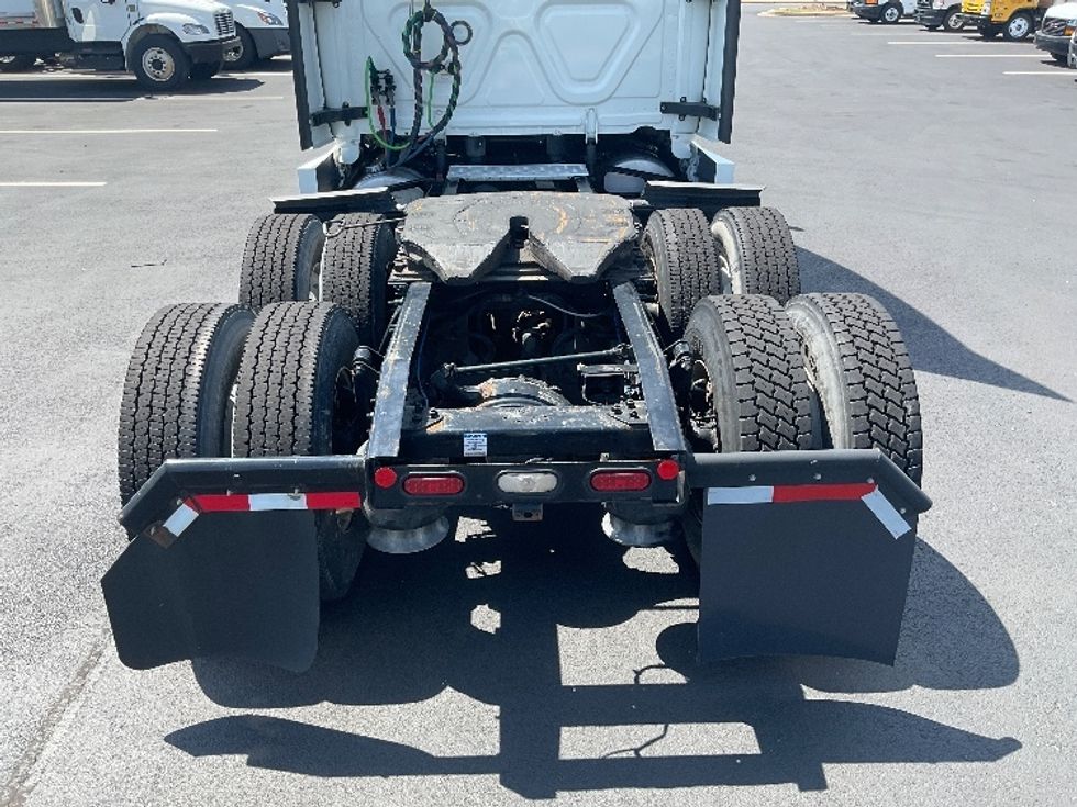 Sleeper Tractor-Heavy Duty Tractors-Freightliner-2022-T12664ST-Torrance-CA-570,248\n\t\tmiles-$ 75,750 - Image 6