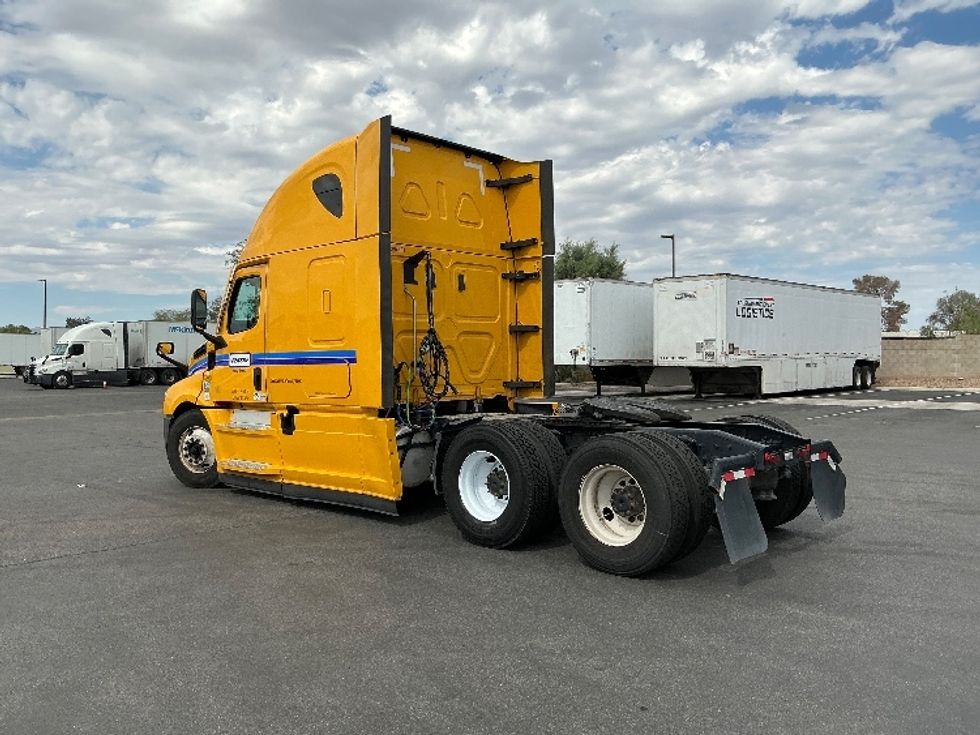 Sleeper Tractor-Heavy Duty Tractors-Freightliner-2022-T12664ST-Tucson-AZ-560,142\n\t\tmiles-$ 65,000 - Image 5